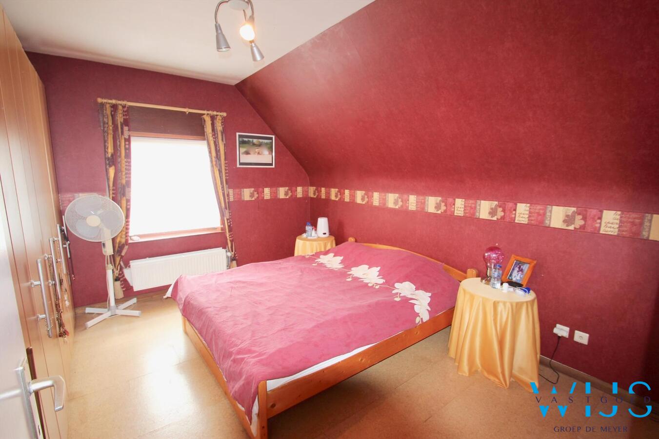 Gezellig &amp; ruim woonhuis in een zeer aangename wijk te Ertvelde ! 