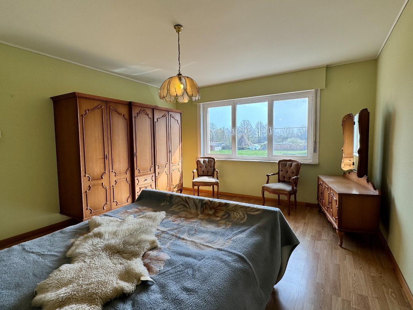 Verzorgde open bebouwing met tuin en garage in Zulte 