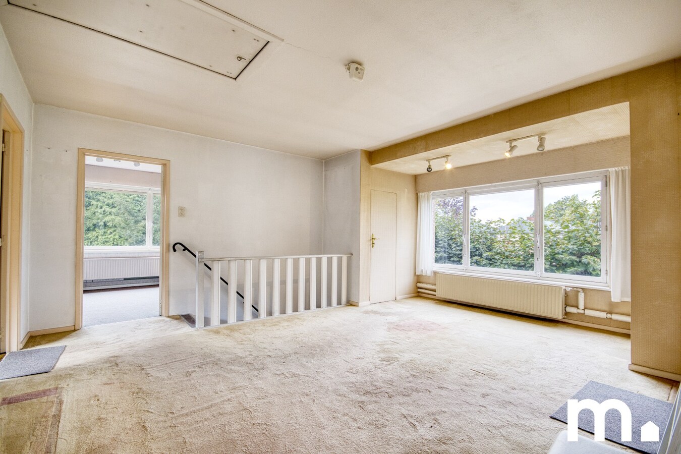 Alleenstaande villa met 4 slaapkamers en zonnige tuin te Harelbeke op 1005 m² 