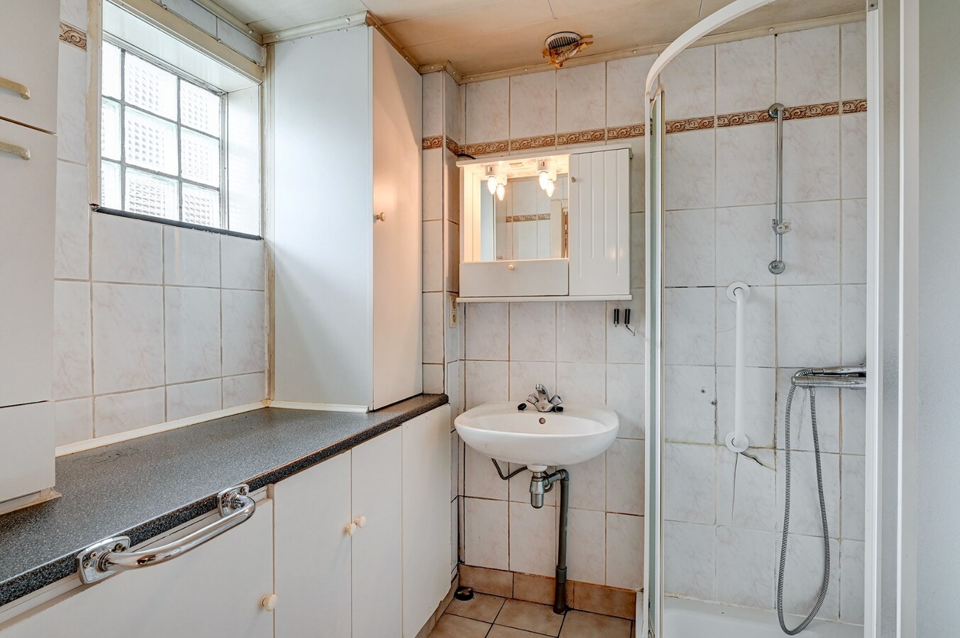 Te renoveren woning op een prachtig perceel van circa 22 are 