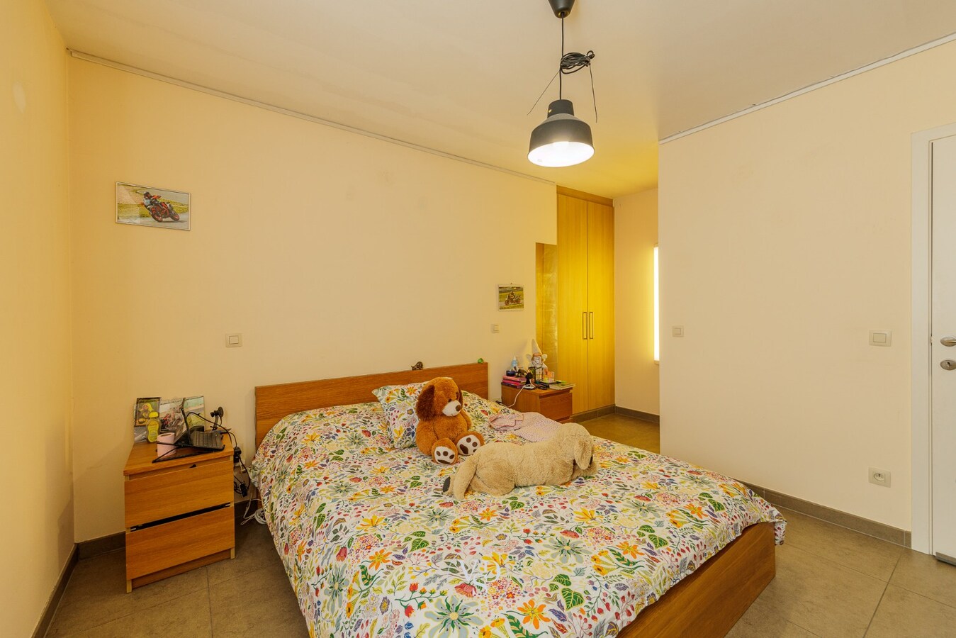 Instapklaar en lichtrijk gelijkvloers appartement 