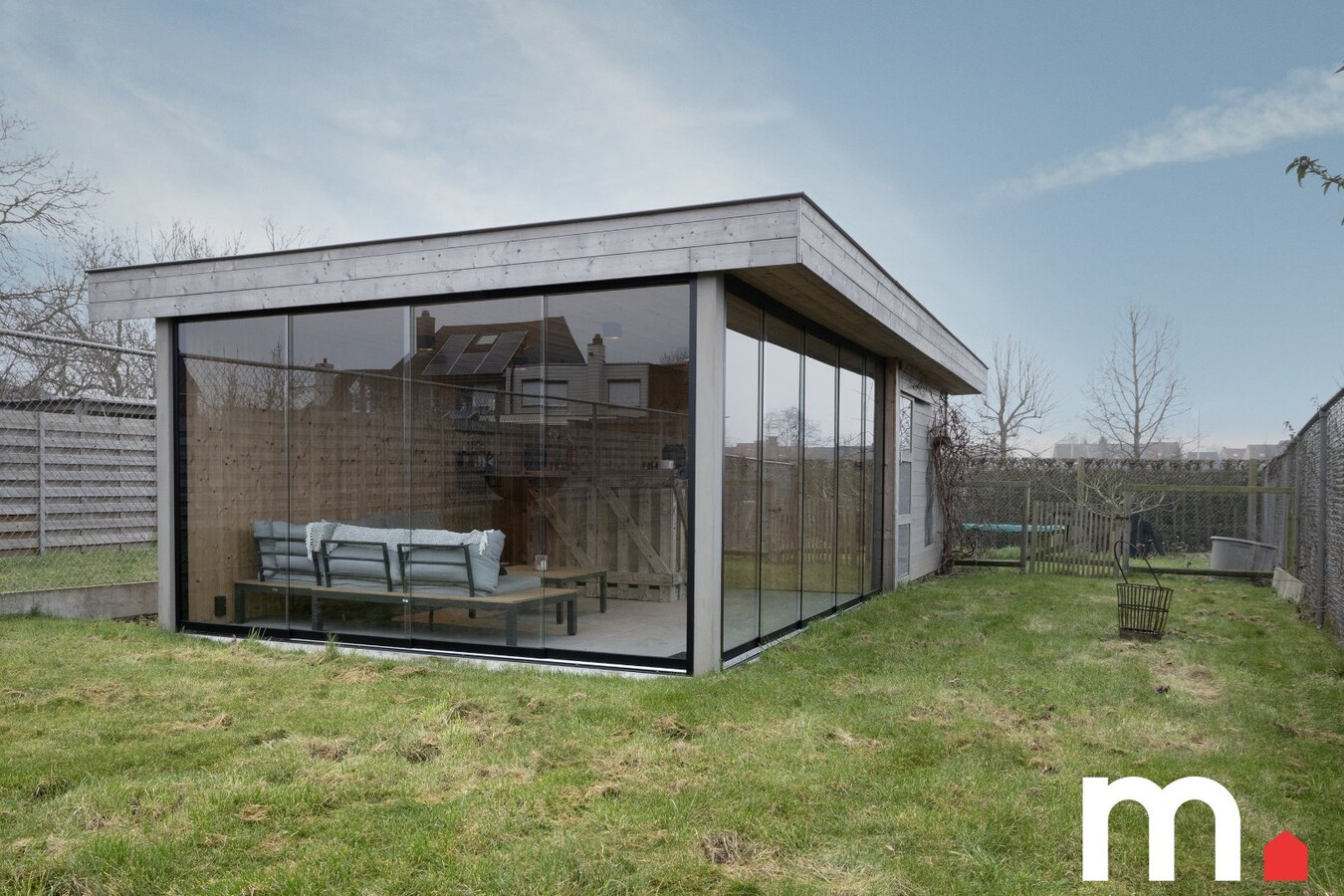 Recente woning (bouwjaar 2013) met grote tuin in doodlopende straat ! 