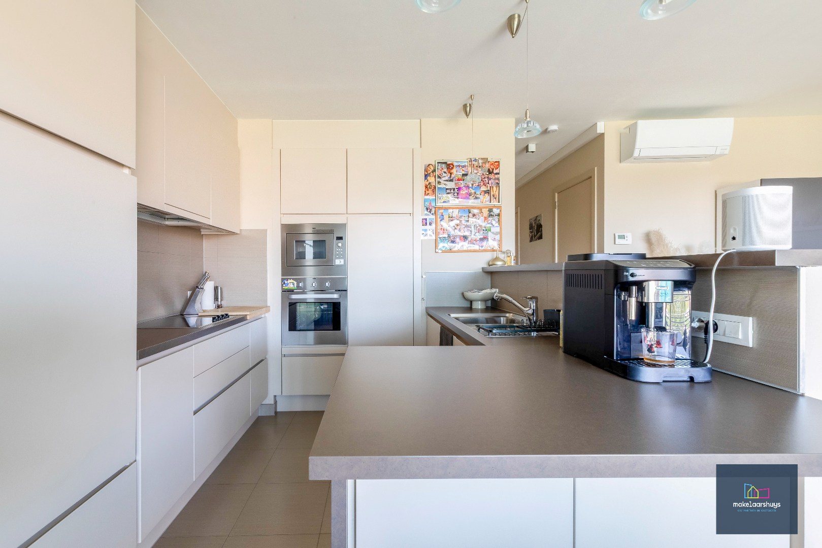 Stijlvol 2 slpk. appartement met ruim terras en staanplaats 