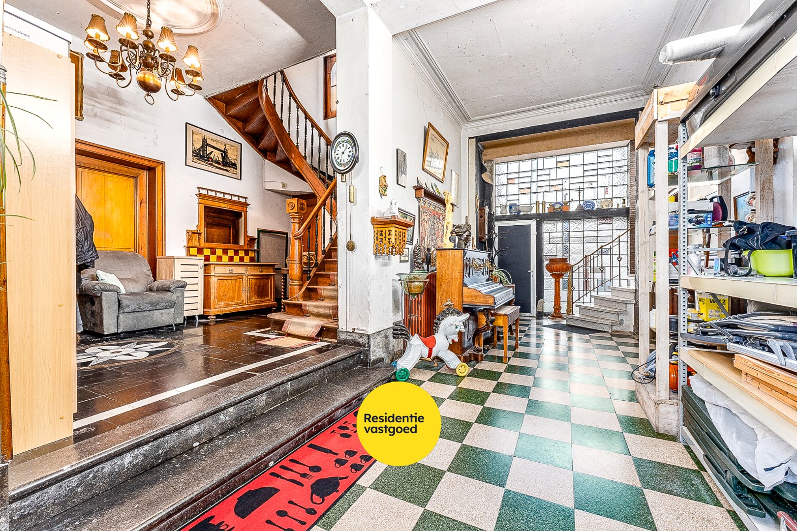 Karaktervol eigendom op ruim perceel te Alveringem. 