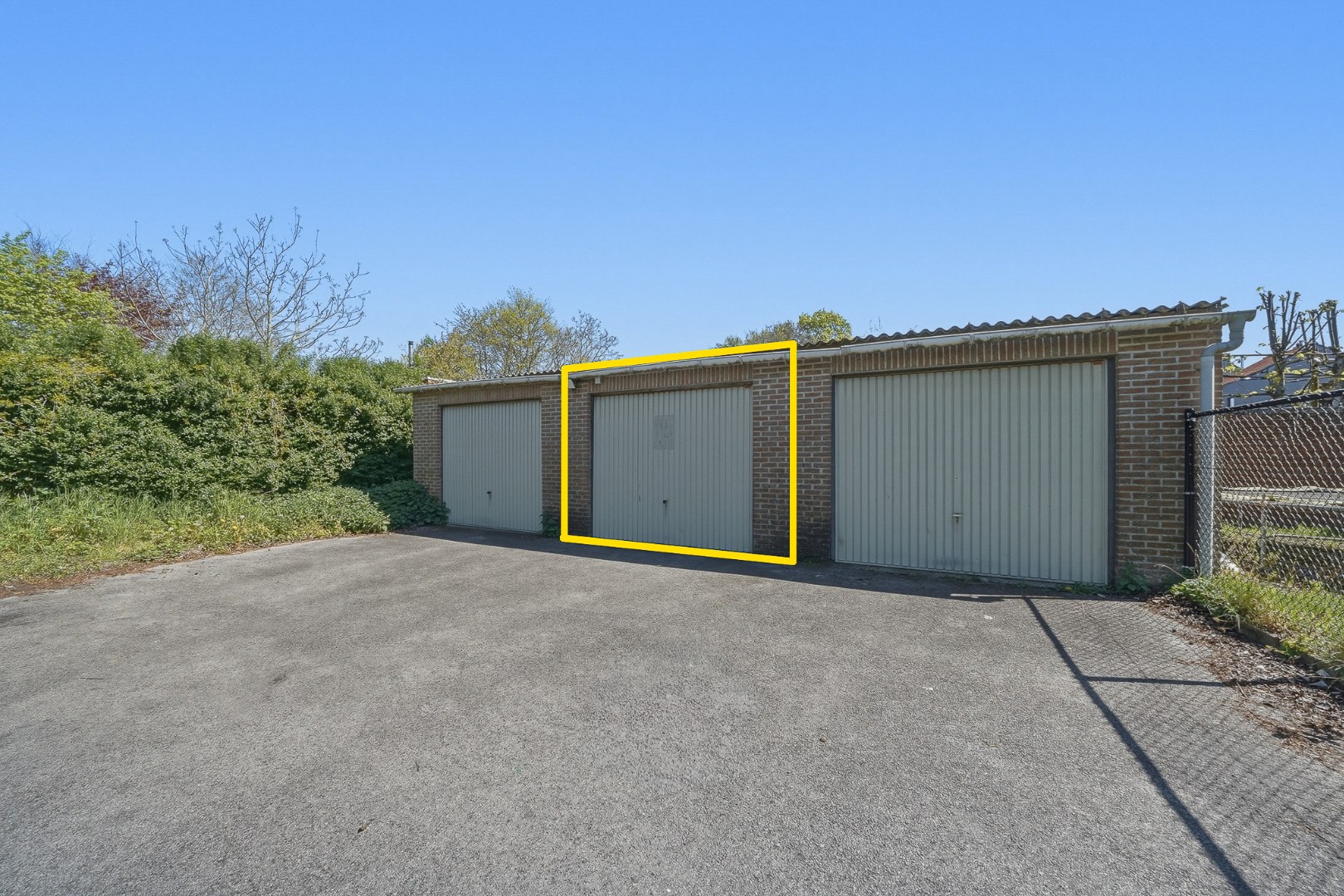 Garagebox in centrum Oudenburg 