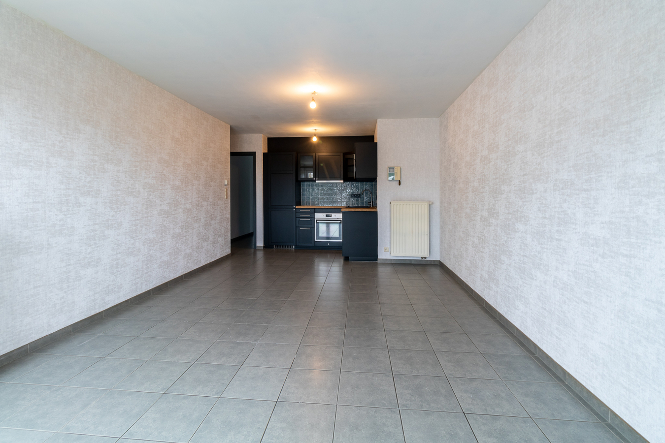 Recent vernieuwd appartement te Gistel met garage 