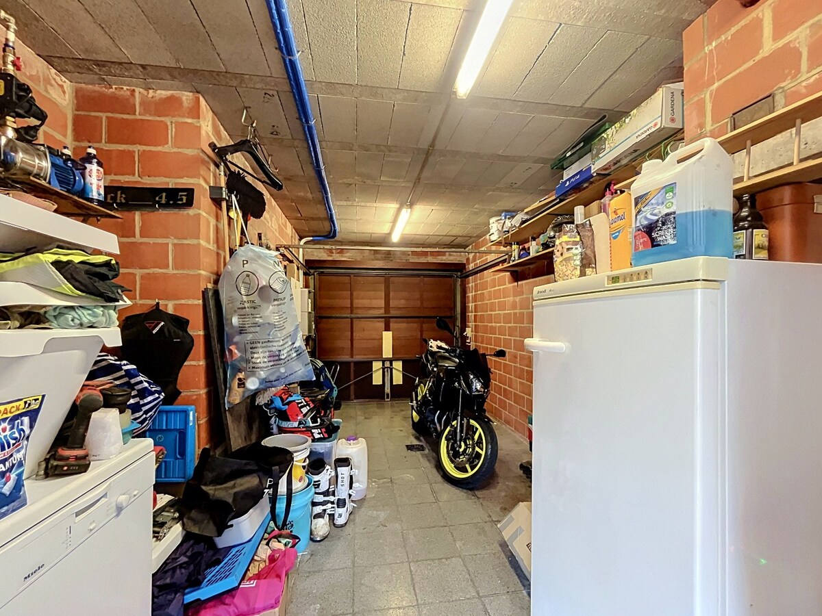 Ruime  halfopen woning met 3 slaapkamers in centrum Aalter 