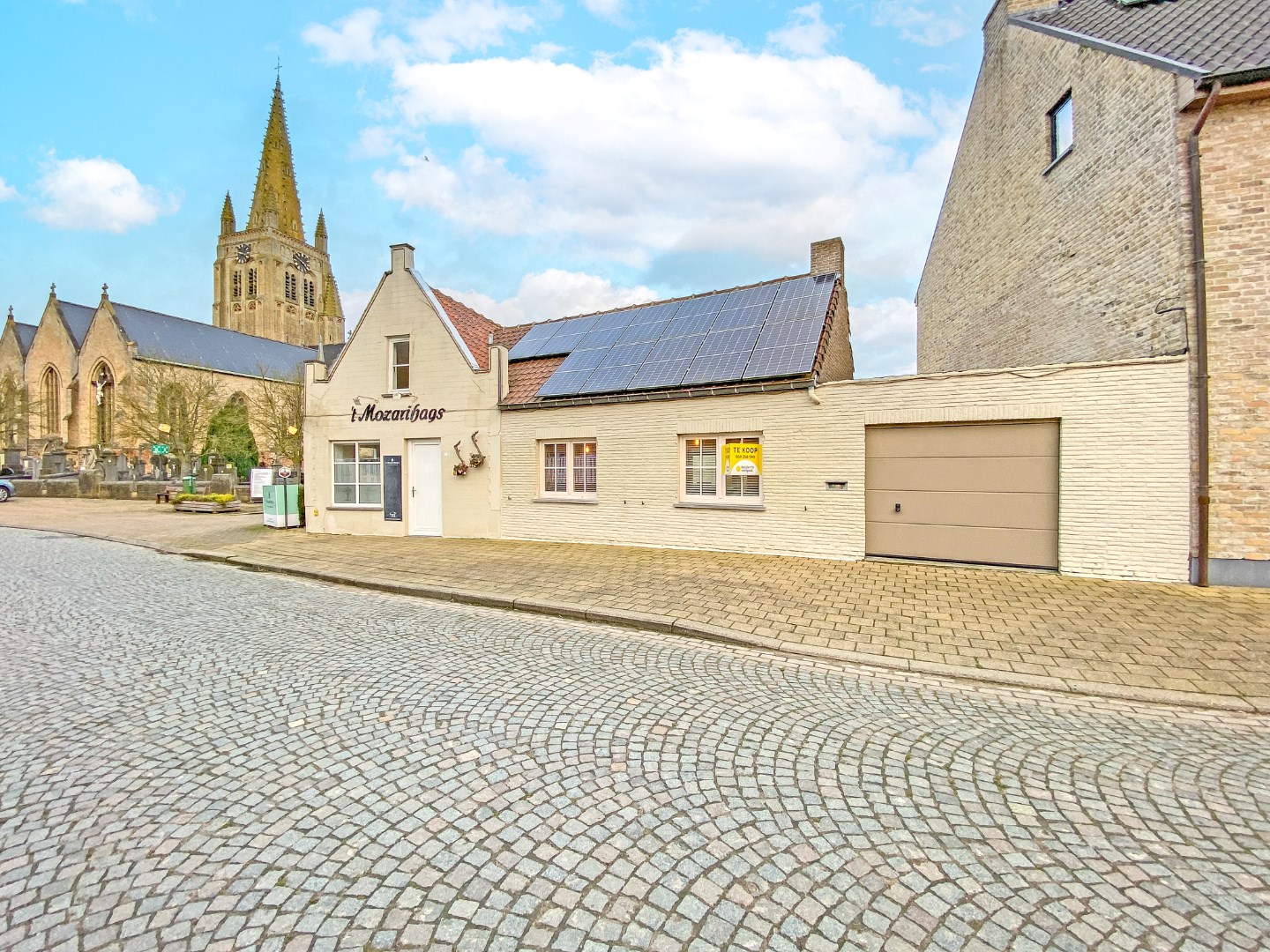 Multifunctionele woning in het charmante Pollinkhove. 