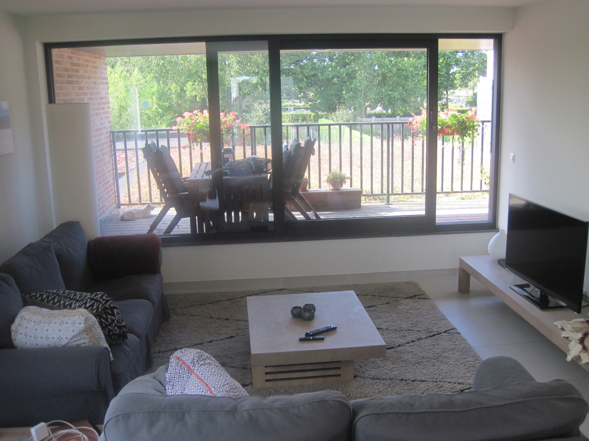 Nieuwe, ruime duplex!   GEEN VASTE KOSTEN !! 