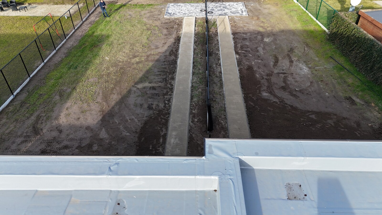 EXCLUSIEVE NIEUWBOUWONINGEN HALF OPEN BEBOUWING VOORZIEN VAN EEN HOOGWAARDIGE AFWERKING EN MET 4 SLAAPKAMERS, TUIN EN CARPORT TE KERMT 