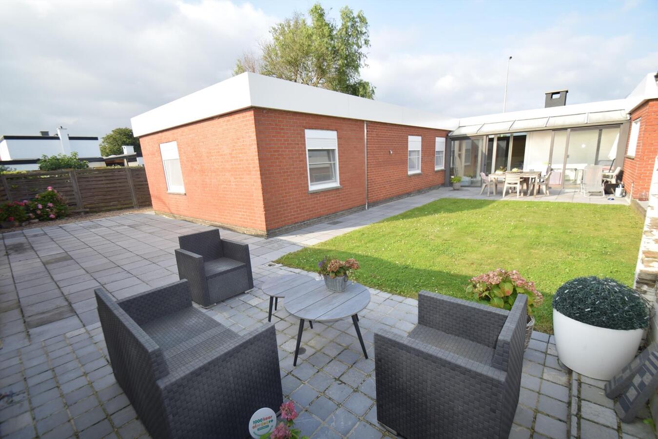 Bijzonder rustig doch goed bereikbare bungalow op 587 m² grond, gelegen tussen kleine en grote ring 