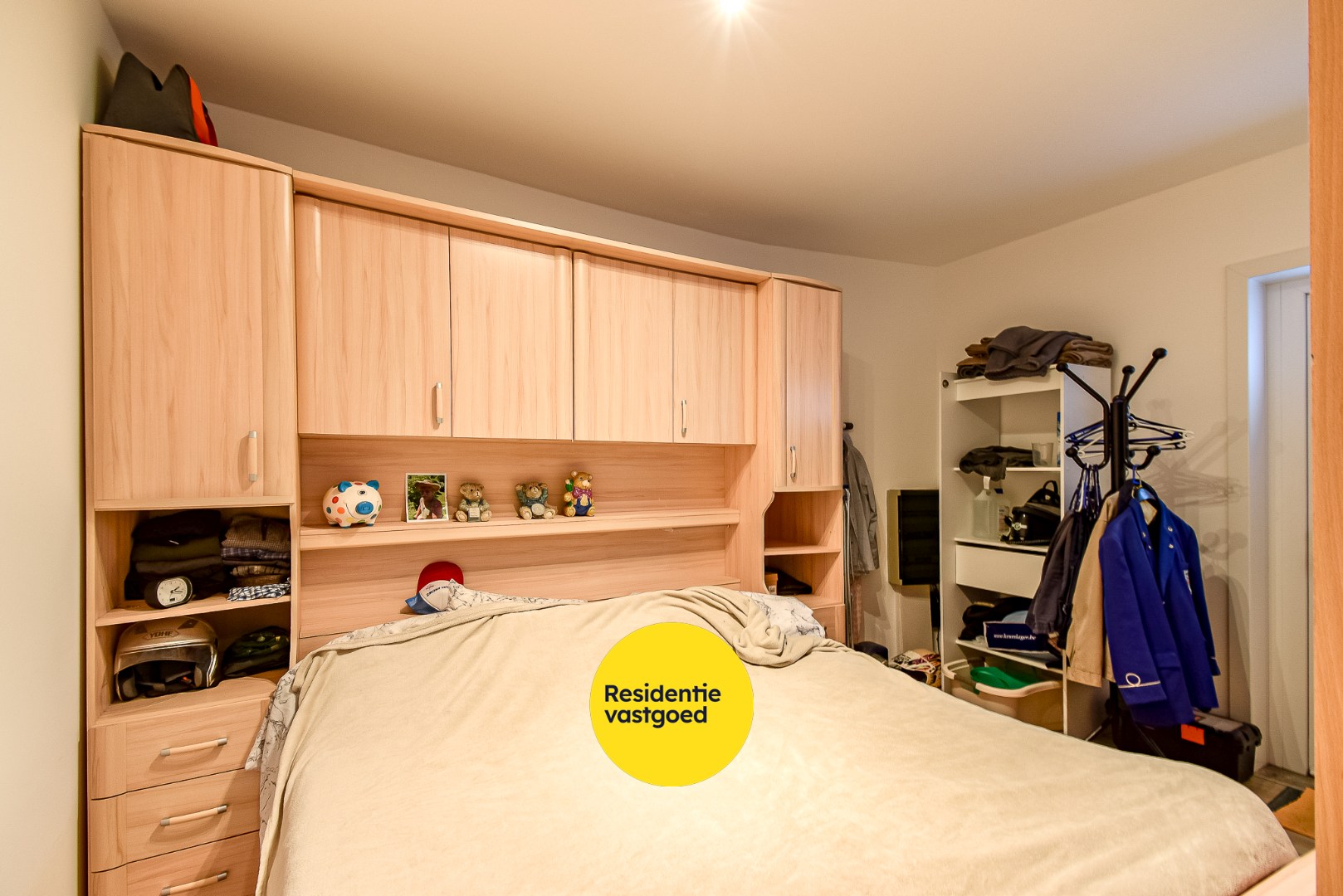 Opbrengsteigendom met 7 entiteiten in centrum Gistel 