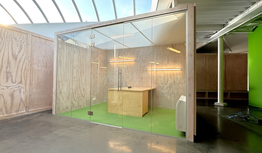 Kantoren te huur aan Kortrijksestw in Sint-Denijs-Westrem 