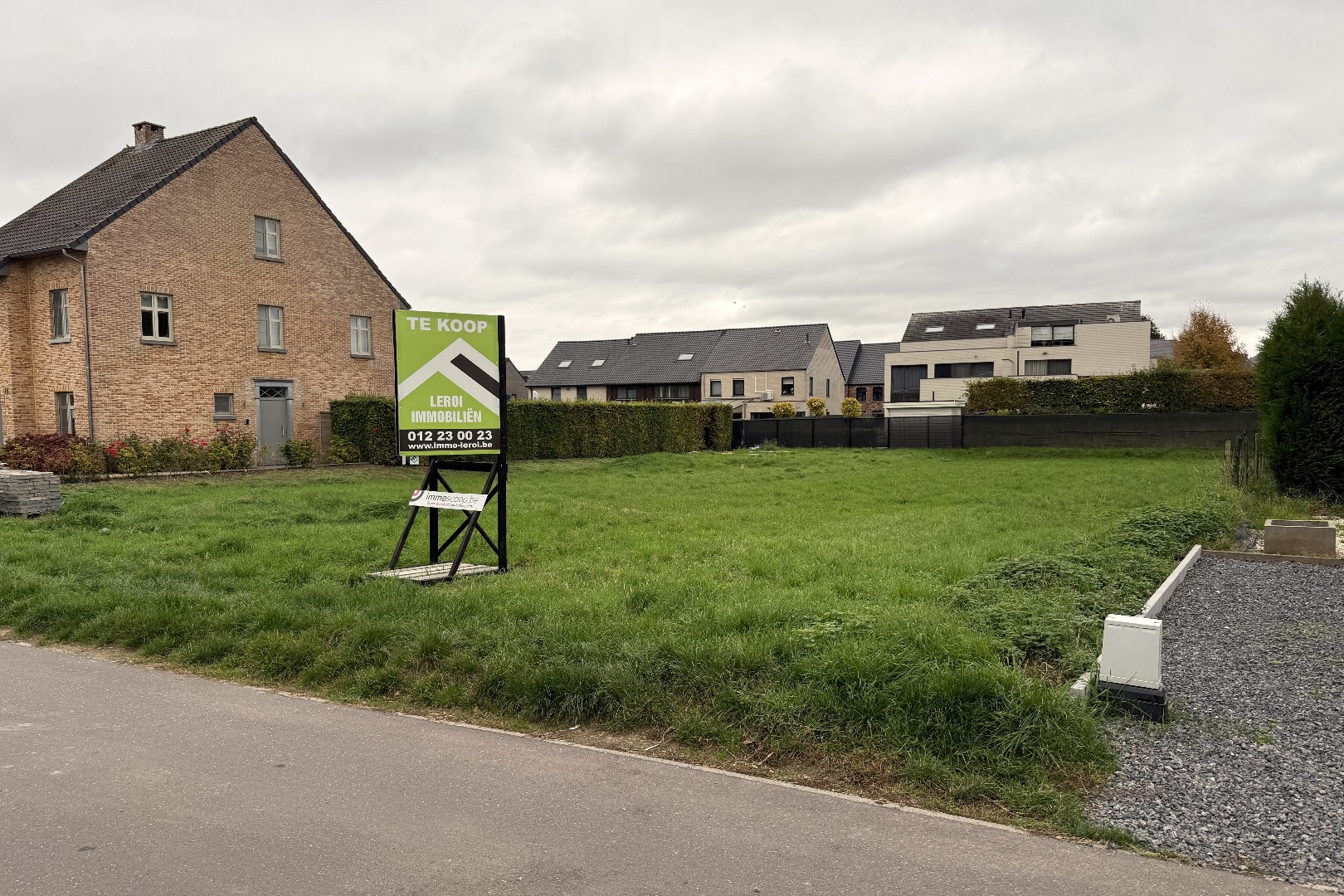 Bouwperceel voor half open bebouwing in doodlopende straat nabij centrum Tongeren 