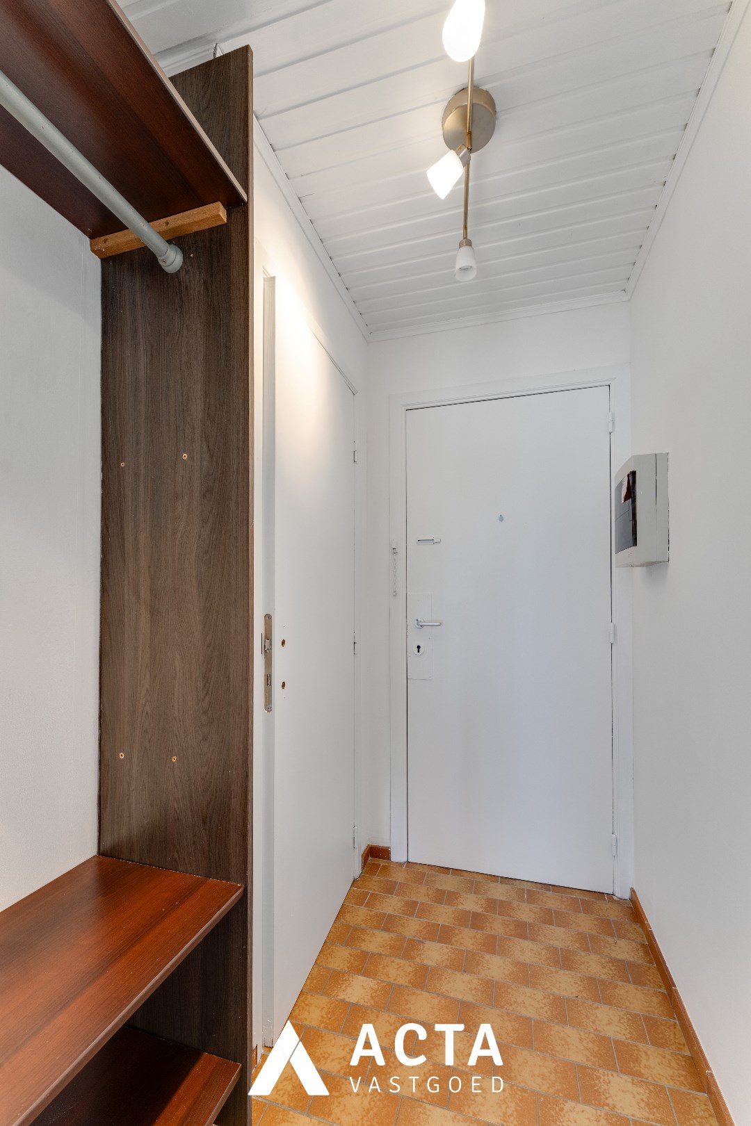 Instapklare studio met terras in Mariakerke 