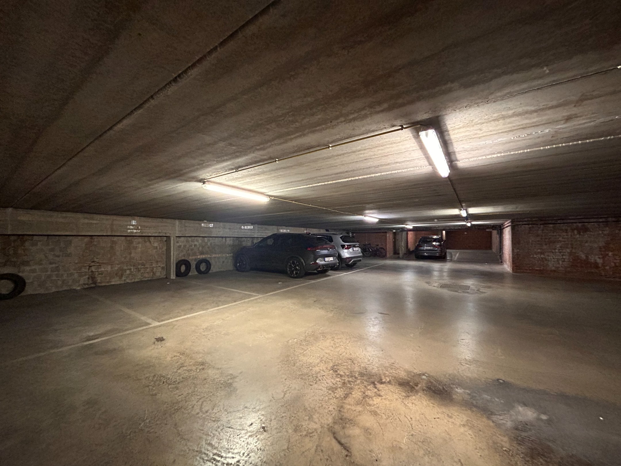 Emplacement de parking a louer À Knokke