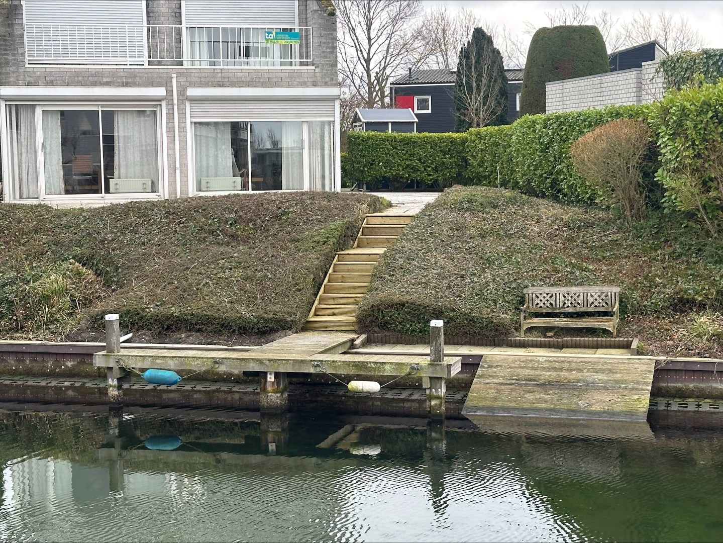 Exclusief wonen aan het water – permanent én recreatief wonen toegestaan 