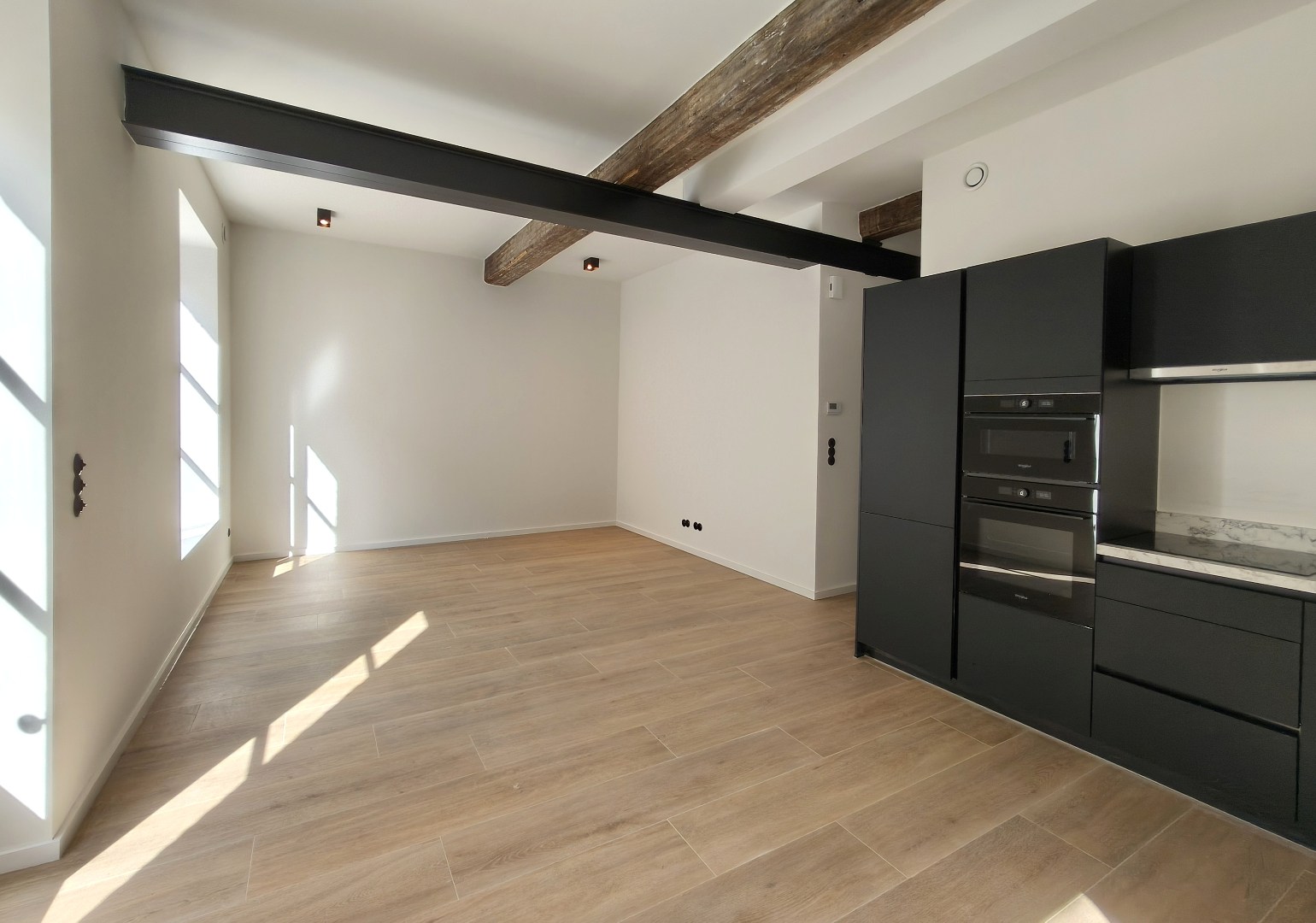 ENERGIEZUINIG APPARTEMENT - GELIJKVLOERS MET TERRAS 