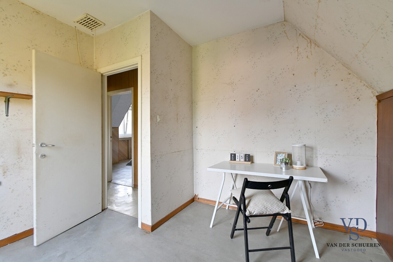 Te renoveren halfopen bebouwing in Deurle 