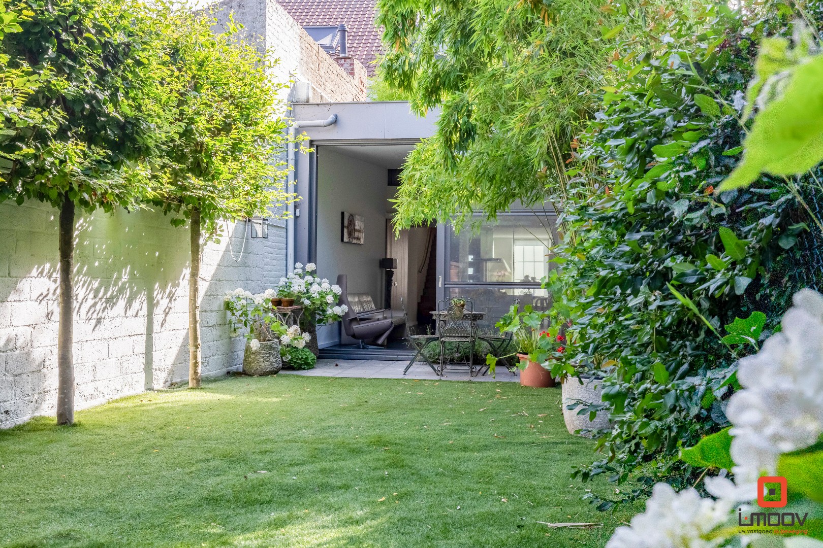 Architecturale woning met 3 slaapkamers te Zwijnaarde 