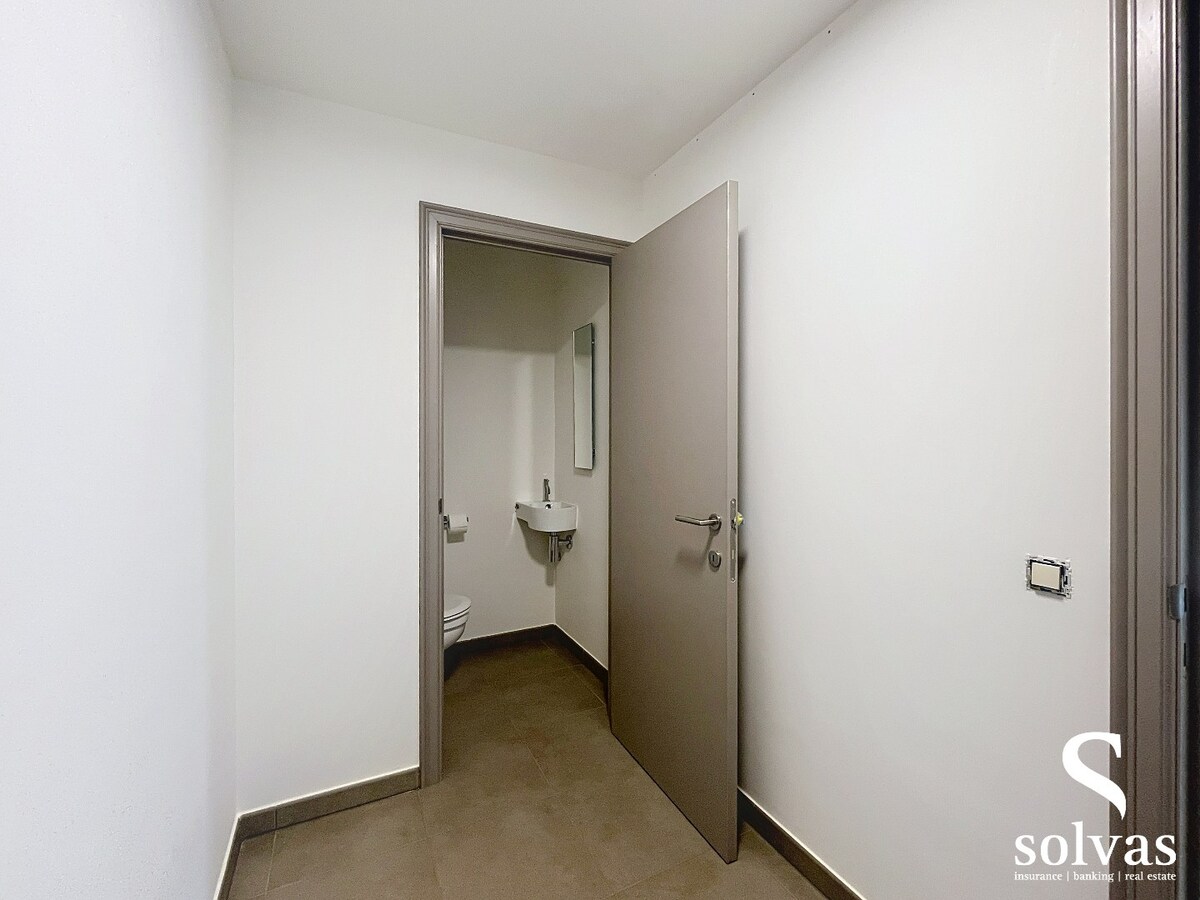 Ruim prachtig appartement met terras, garage en 2 slaapkamers &amp; dressing in Aalter - 125.00m² bewoonbare oppervlakte 