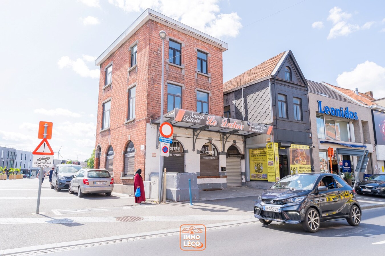 Commerce avec habitation dans un secteur HYPER fréquenté "Les Baraques" ! Idéal invest ! 