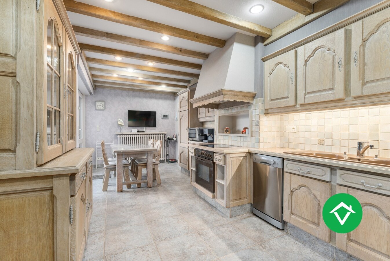 Alleenstaande woning met 4 slaapkamers te Eernegem 