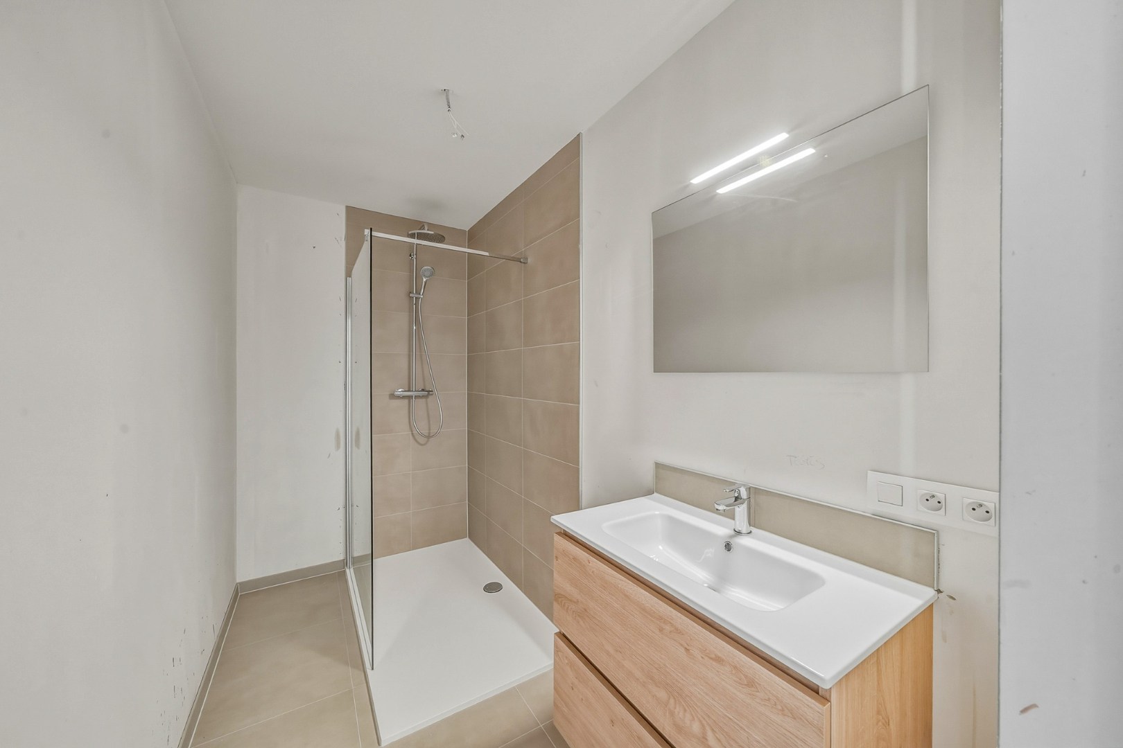 Modern nieuwbouwappartement met ruim terras en 2 slaapkamers in Westkerke 