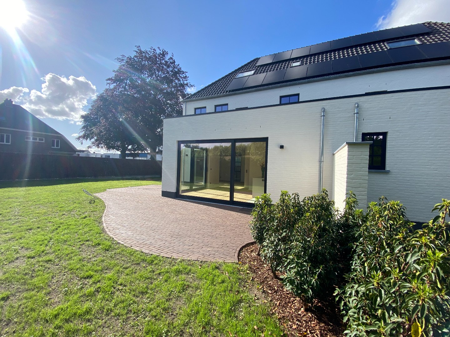 Exclusieve, energiezuinige nieuwbouwwoning op een discrete ligging te Waregem! 