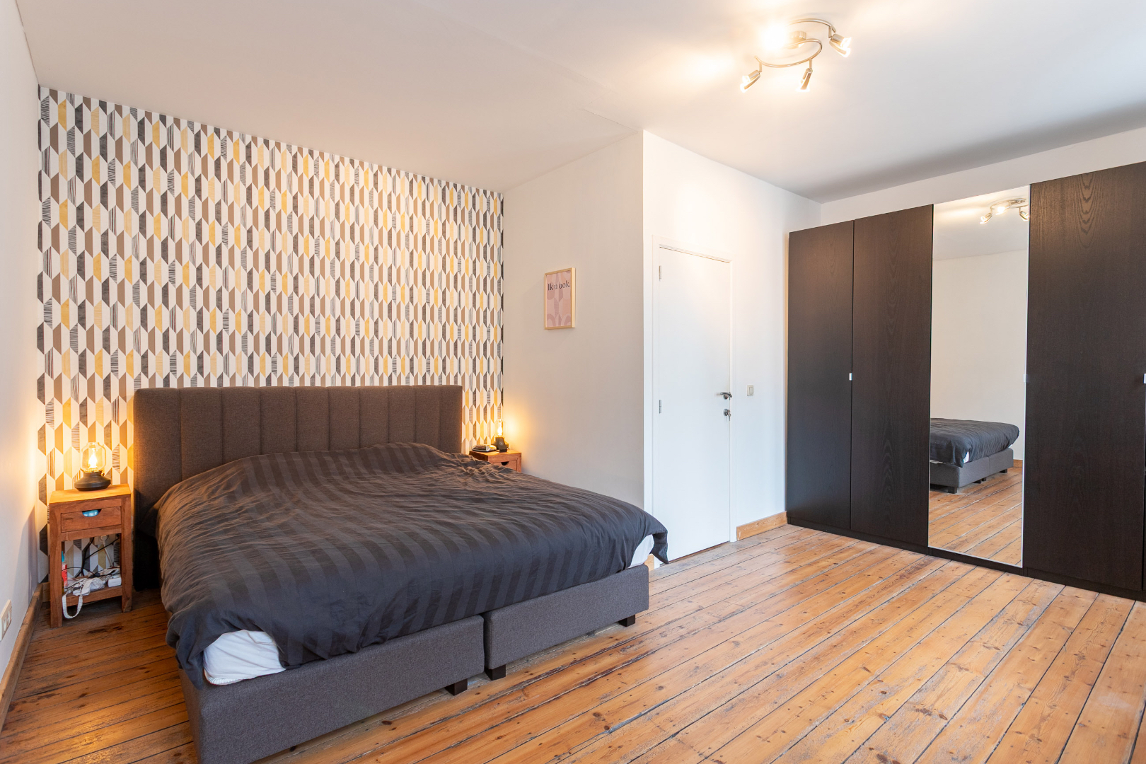 Instapklare woning (EPC B) met 3 slpk, 2 badk en terras te Halle (nabij station) 