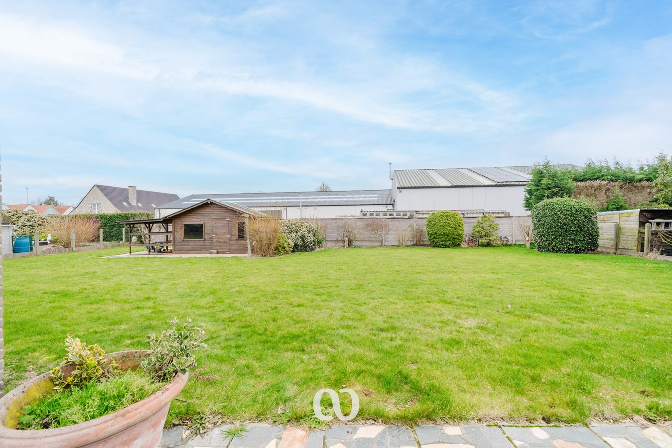 Zeer ruime woning met uitbreidingsmogelijkheden in rustige woonwijk te Kruisem 