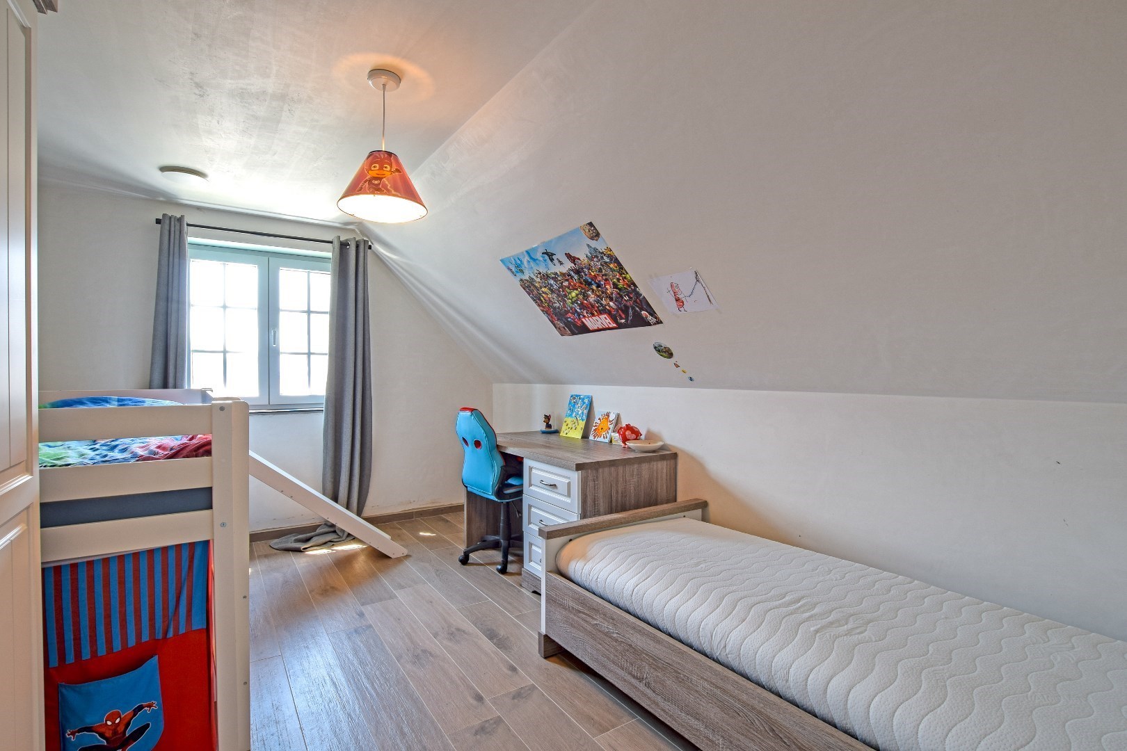 Recent met smaak afgewerkte alleenstaande woning 