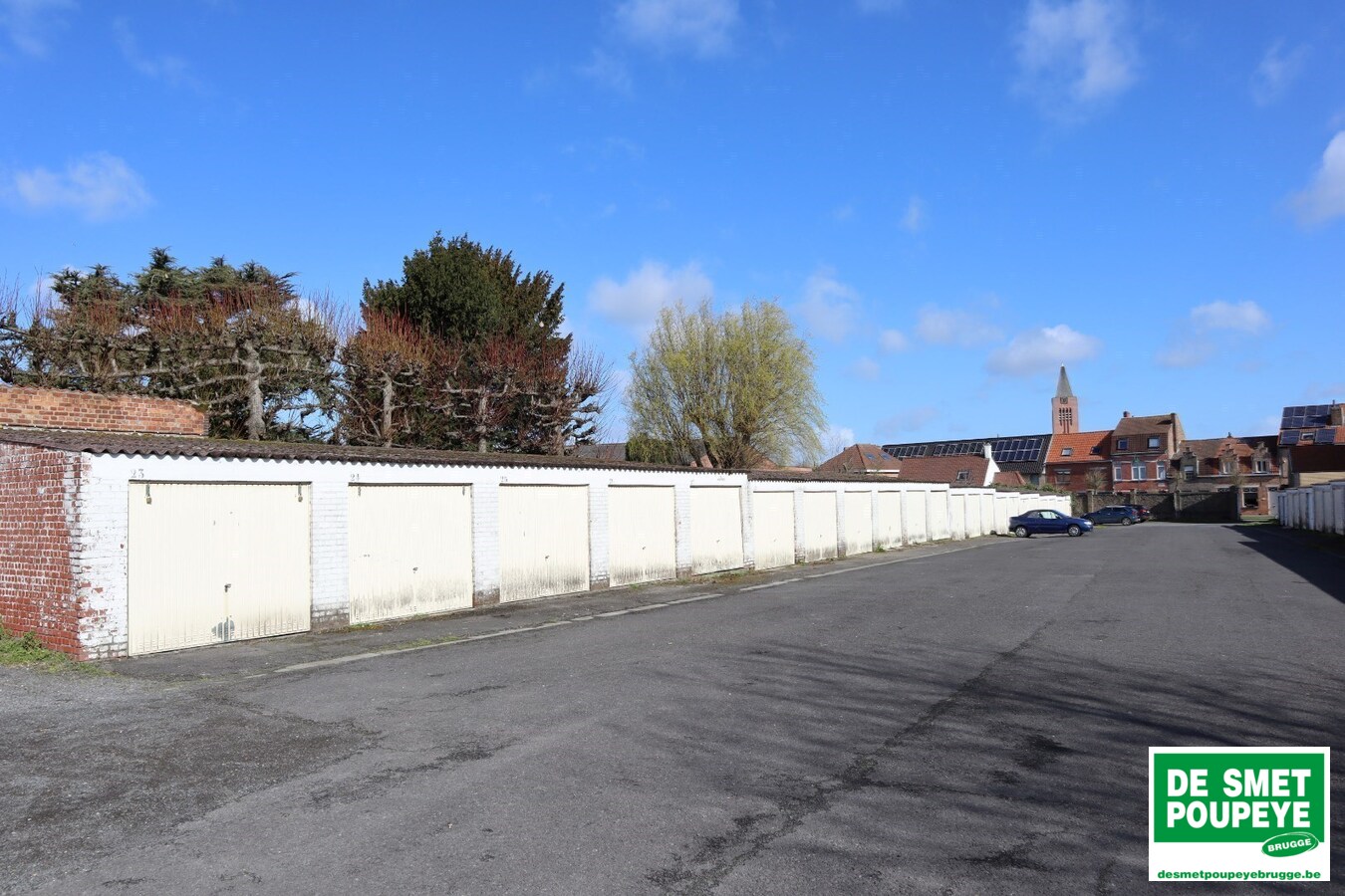 Ruime garagebox te huur in Brugge 