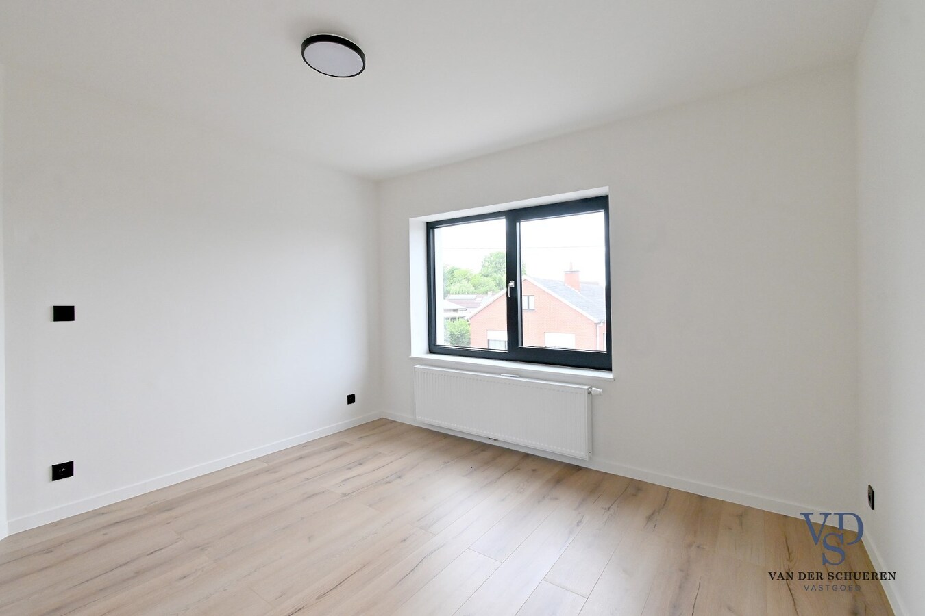 Volledig vernieuwde Half Open. 