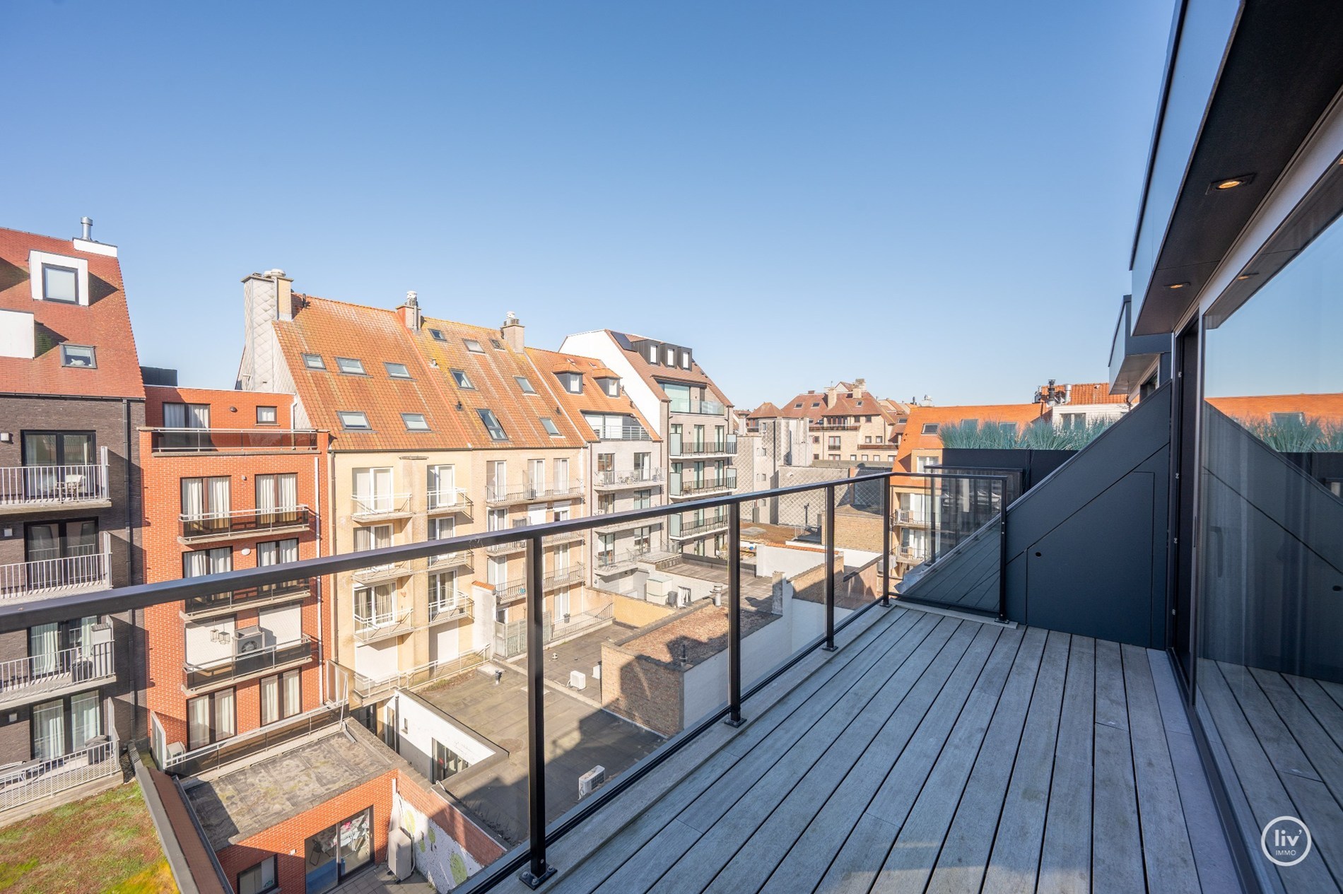 Élégant et récemment rénové duplex appartement au cœur de Knokke. 