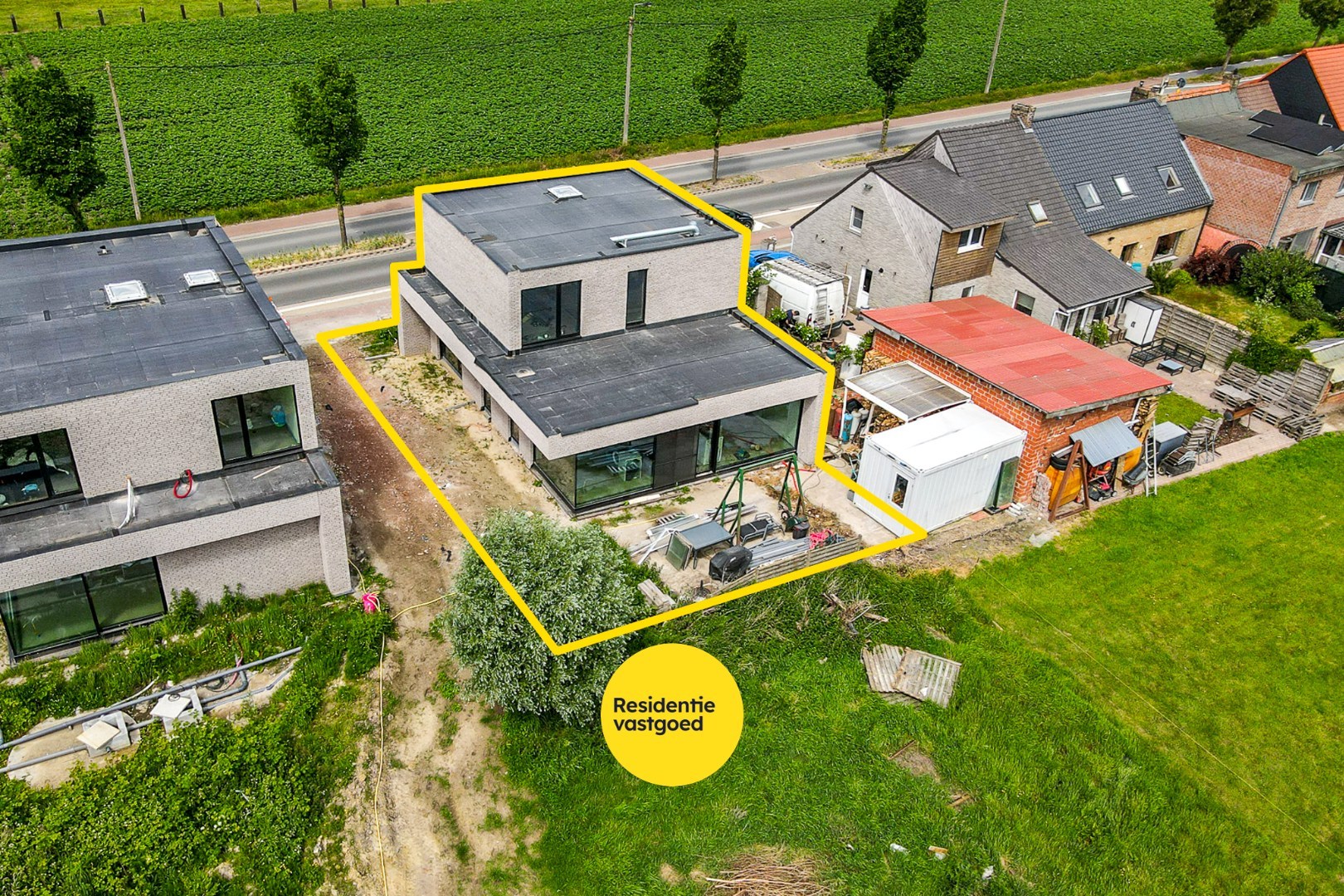 Af te werken nieuwbouwwoning in Eernegem 