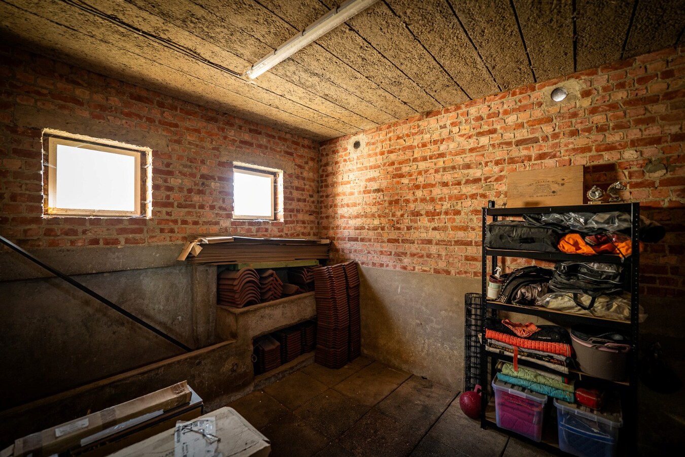 Renovated property with drained track and pasture on approximately 16 ares in Mielen-boven-Aalst. 