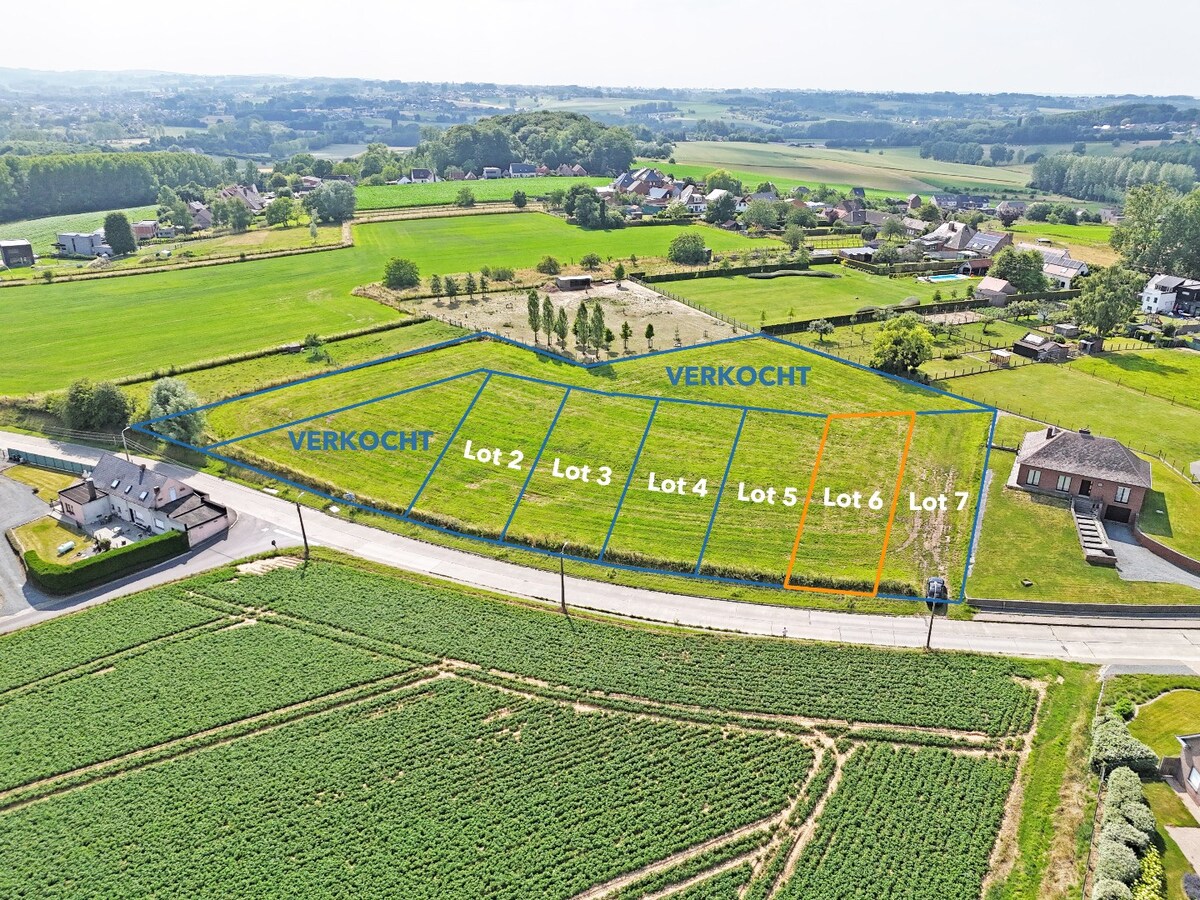 Bouwgrond voor open bebouwing op +/- 8 are te Zottegem 