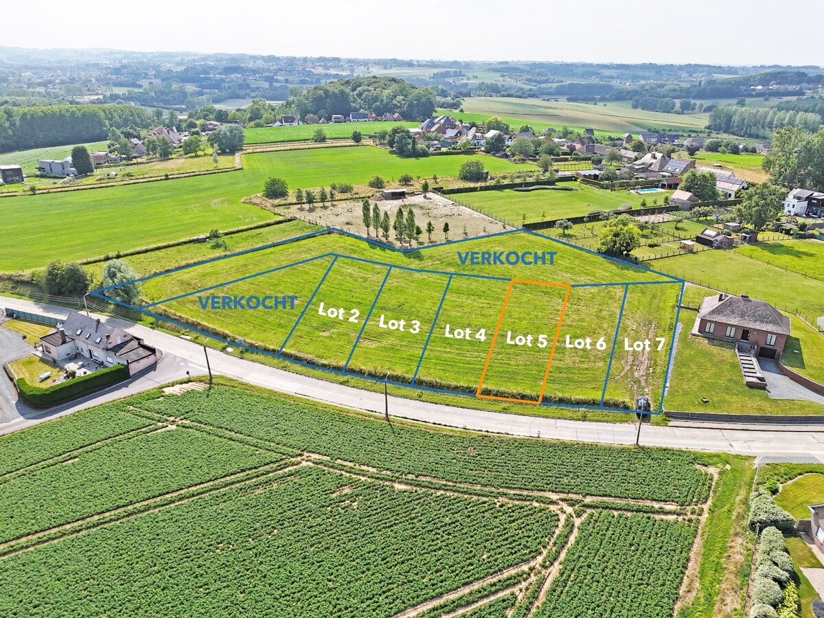 Bouwgrond voor open bebouwing op +/- 8 are te Zottegem 