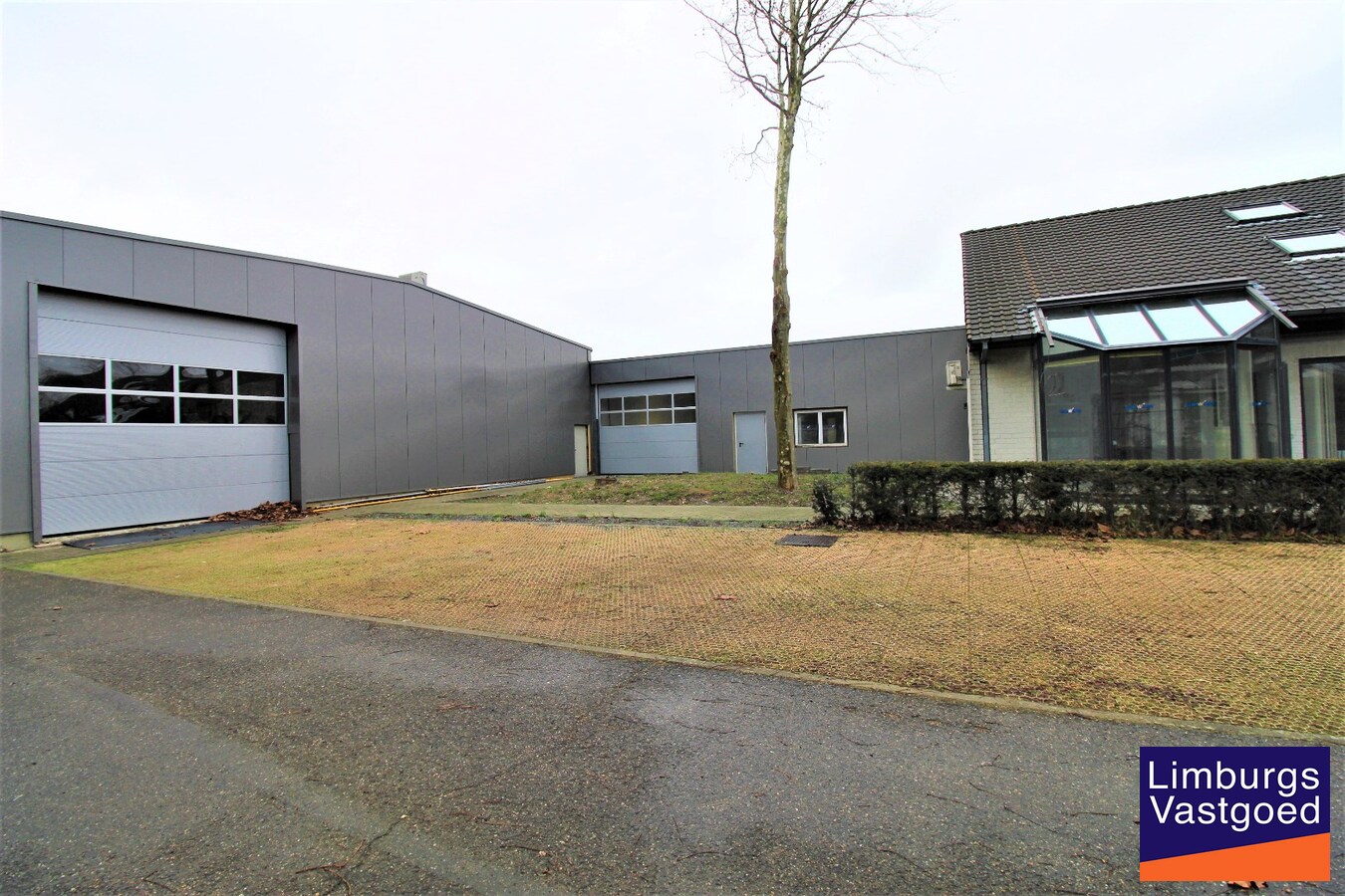 DE BEER - KMO UNITS - v.a. 110 m² tot 478 m² - Nabij E 313 