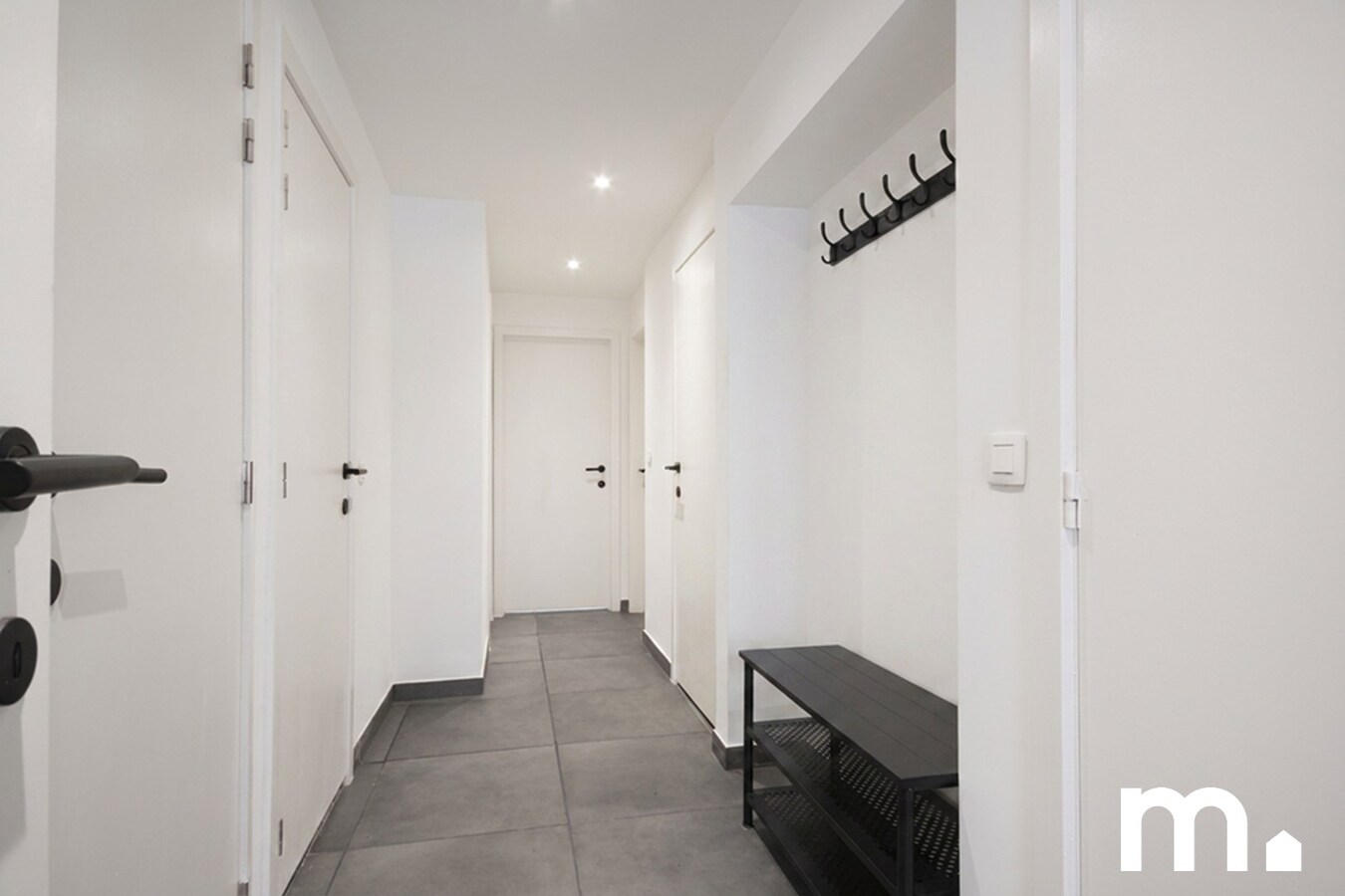 Ruim Instapklaar appartement met 3 slaapkamers ! 