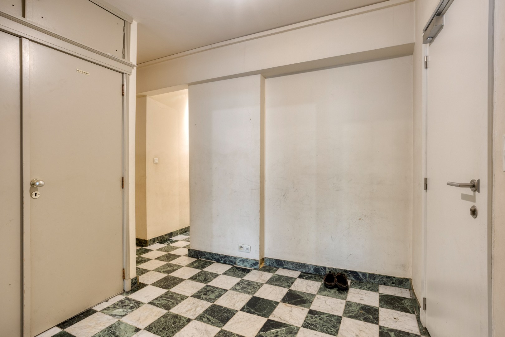 Appartement met 2 slaapkamers, terras, ondergrondse autostaanplaats en private kelderberging in Leuven! – EPC 125 kWh/m² - bewoonbare opp. 94 m² 