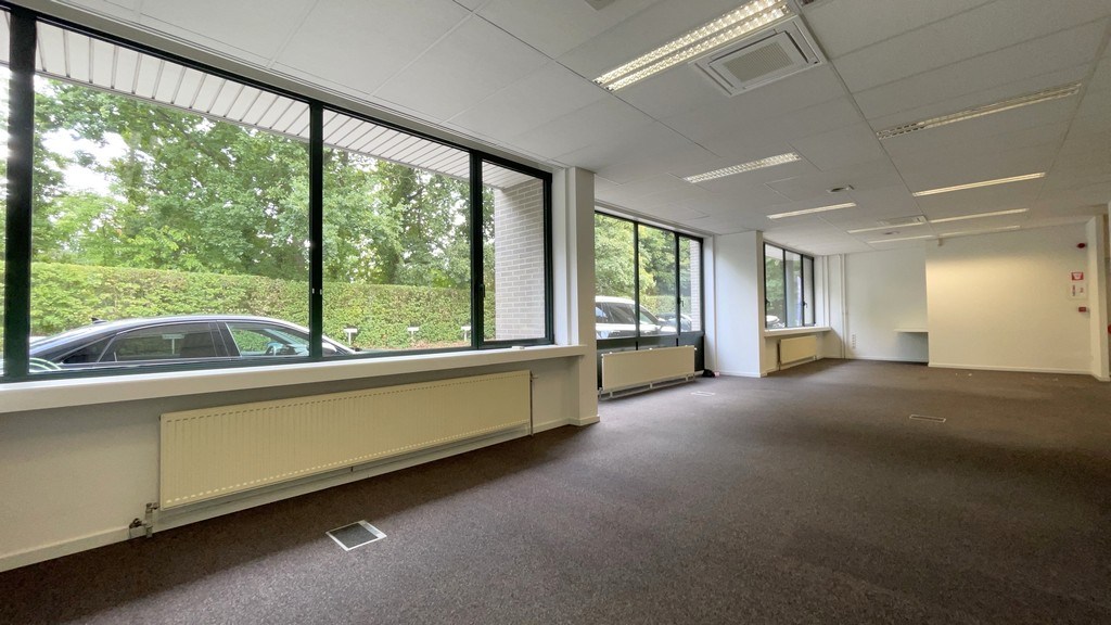 Kantoren te huur op bedrijventerrein Veldkant te Kontich