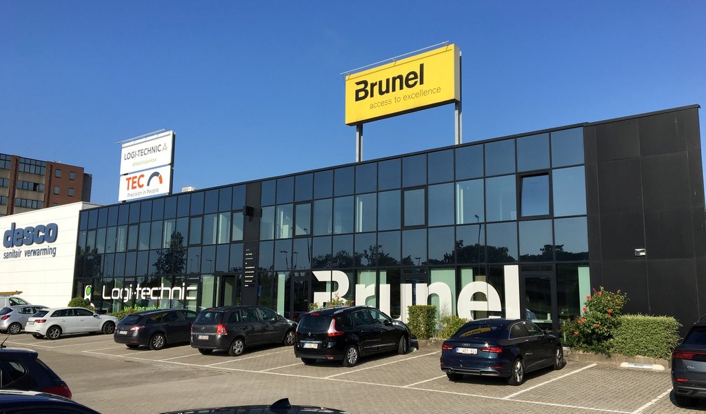 Strategisch gelegen kantoren te huur vlakbij klaverblad in Gent