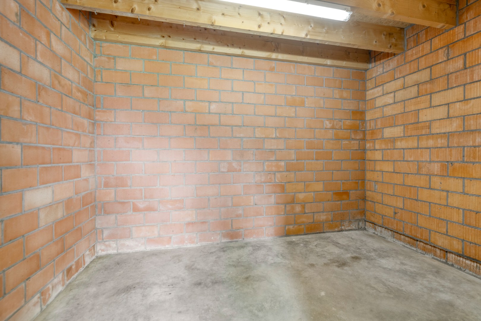Unieke woning met 3 slpk. op een ruim perceel in Geel-centrum 