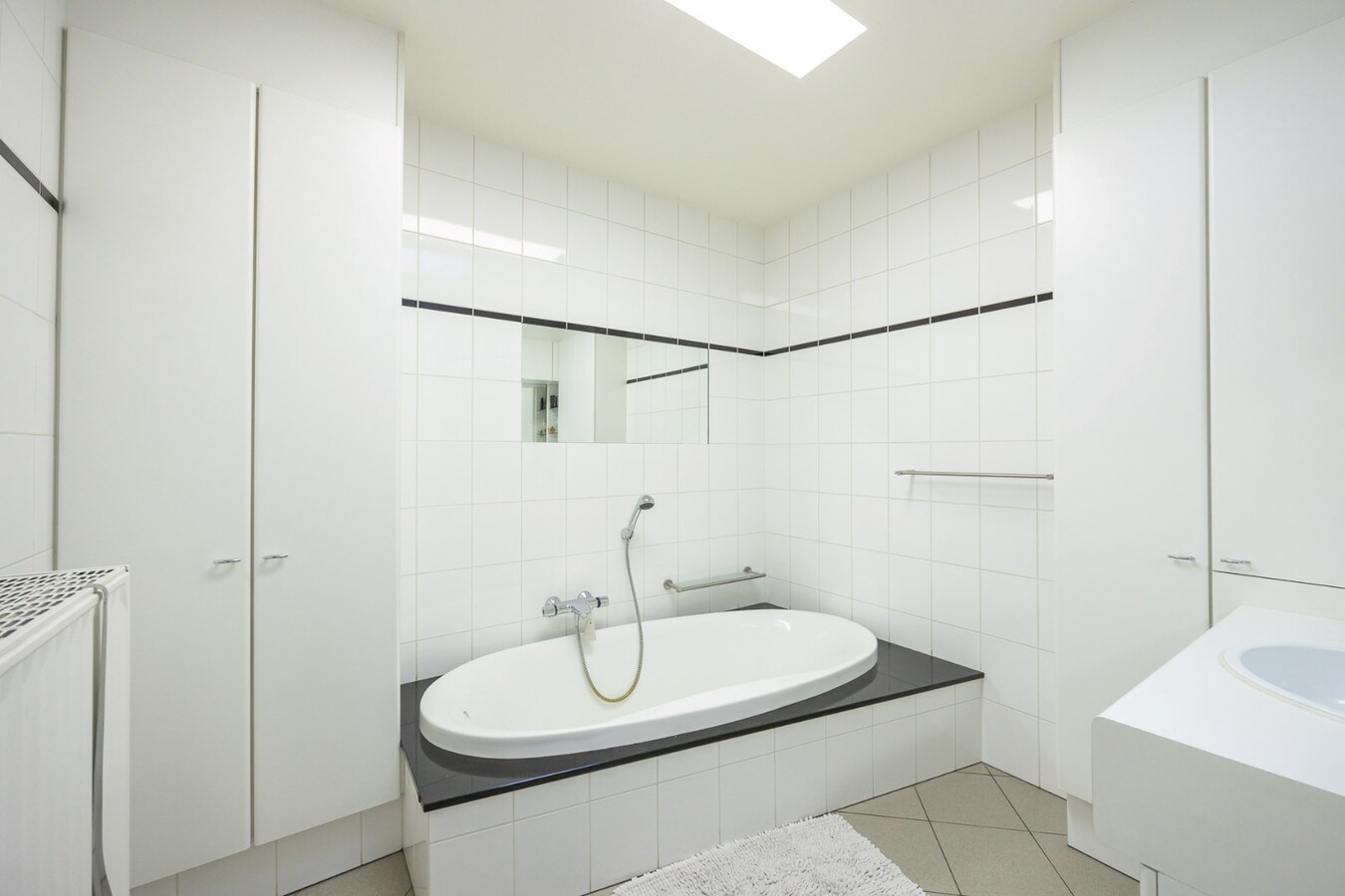 Karaktervolle gezinswoning met 6 slaapkamers in hartje Schilde 