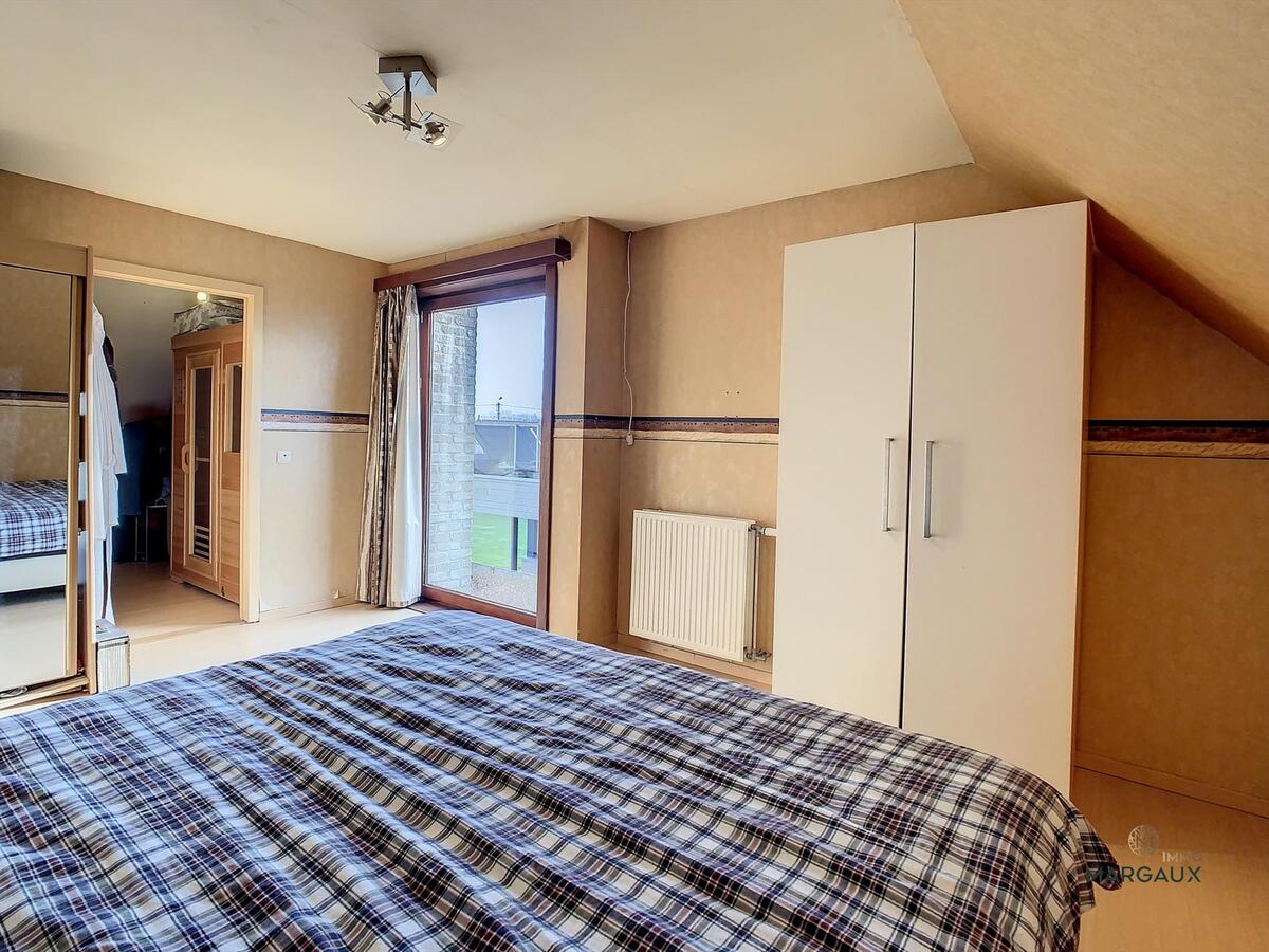 Rustig gelegen vrijstaande villa met grote tuin 