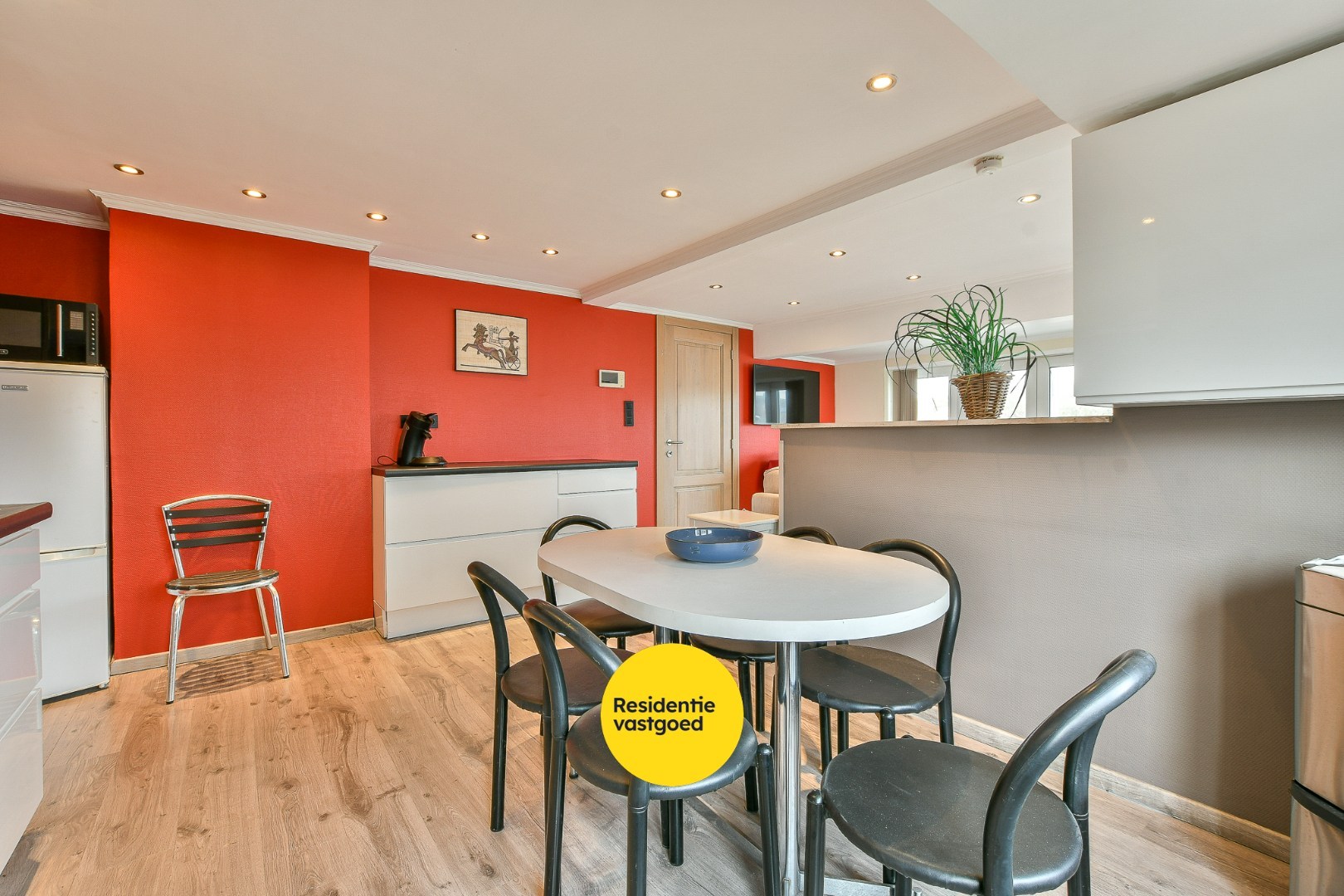 Ruime woning op toplocatie - vlakbij centrum, strand &amp; zee! 