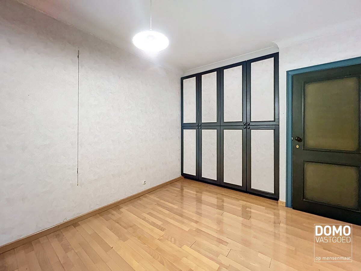 INSTAPKLARE GEZINSWONING MET RUIME GARAGE, KELDER &amp; TUIN TE HERK-DE-STAD 