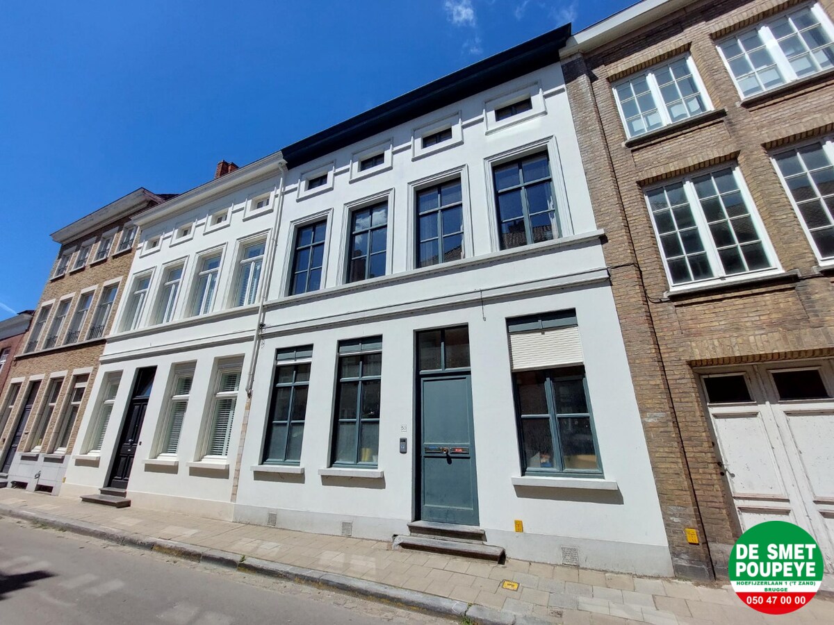 Ruim duplex appartement met tuintje 